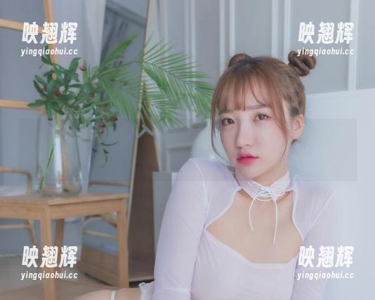 Son Ye Eun 最新写真:Son Ye Eun,复古游戏女孩,难道我也该开始打机了?
